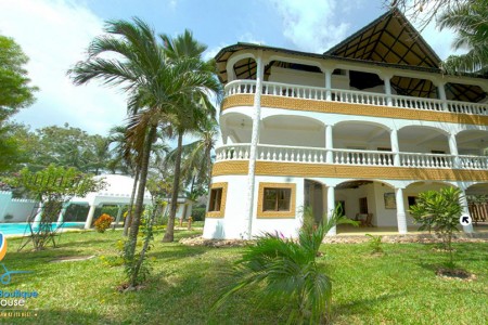 Waridi Boutique House
